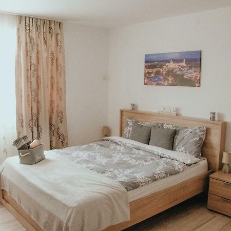 Apartament 1 Decembrie Appartement Alba Iulia Buitenkant foto
